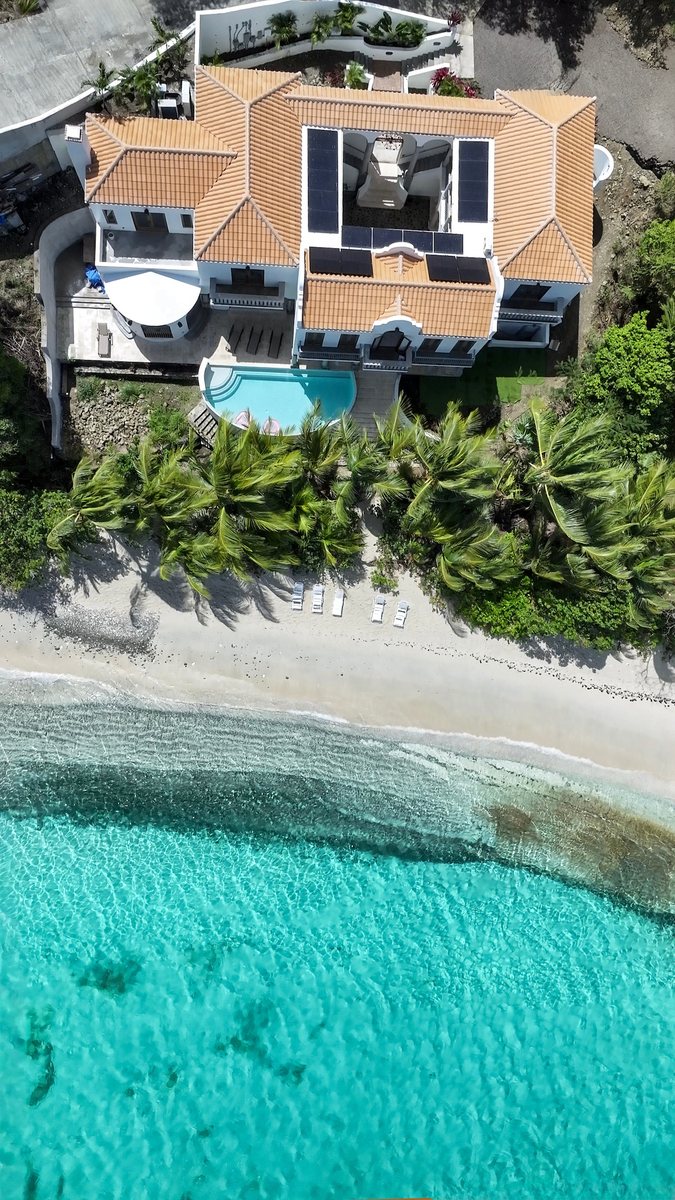 Bird’s-Eye View of Villa La Playa