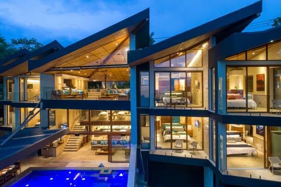 8-Bedroom Villa Suite with Onyx Accents