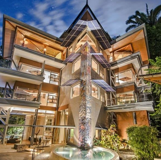 10-Bedroom Villa with Double-Edged Infinity Pool